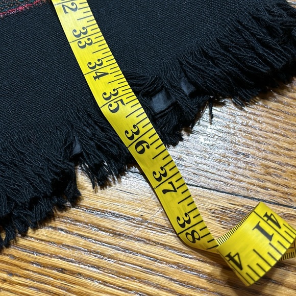 Michele black fringe skirt. Acrylic/wool blend. Back zipper. Size 14. Lined. - Picture 11 of 12